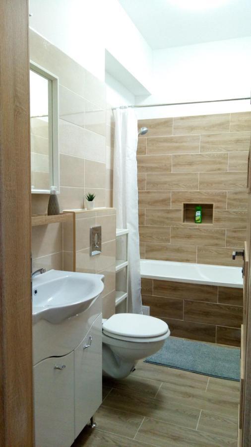 Loli Apartman Мишкольц Экстерьер фото