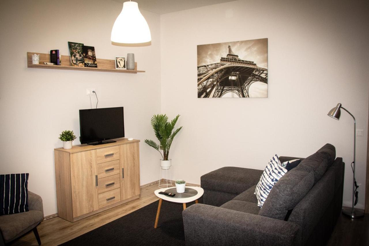 Loli Apartman Мишкольц Экстерьер фото