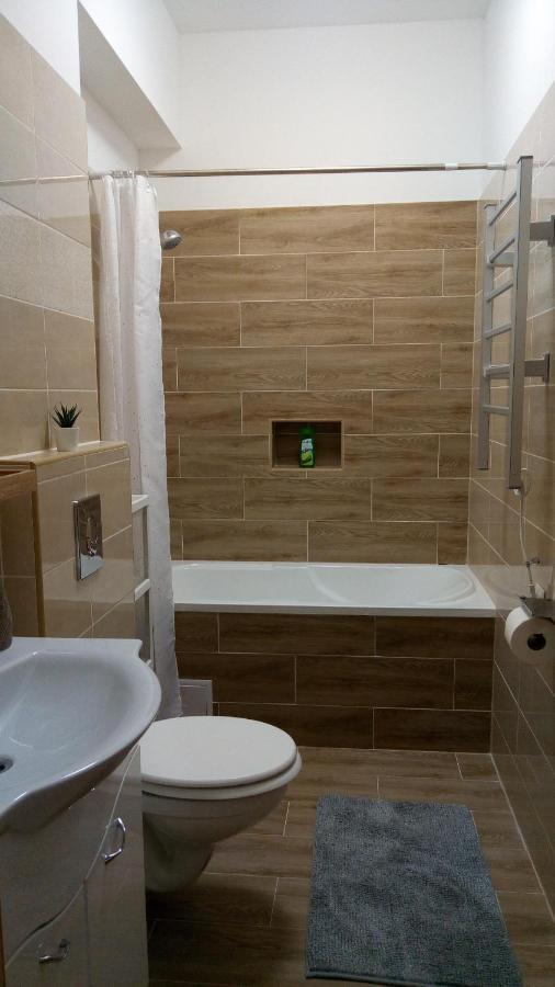 Loli Apartman Мишкольц Экстерьер фото
